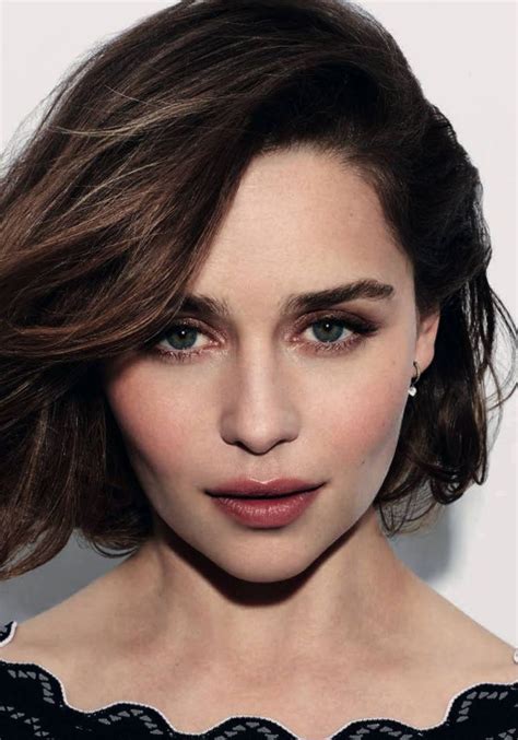 emilia clarke dolce and gabbana